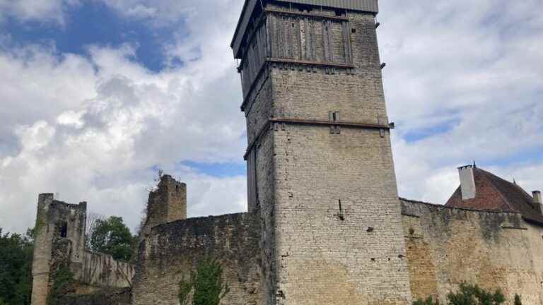 a dive into medieval times with a visit to the Château d’Oricourt