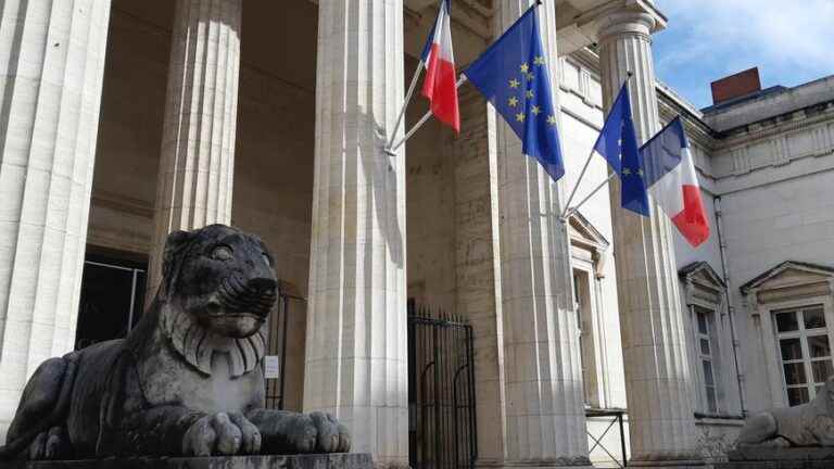 a man tried for attempted murder of his partner in 2019 in Ouzouer-sur-Loire