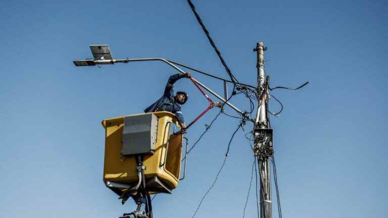 authorities call for using electricity ‘sparingly’