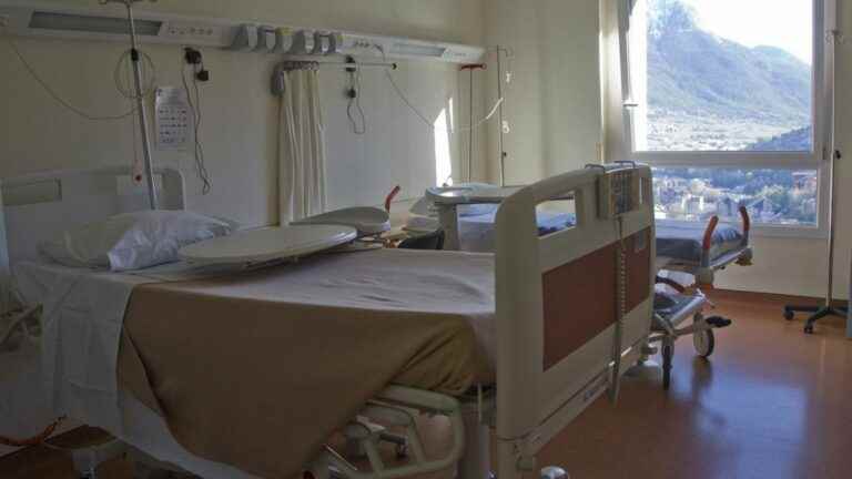 more than 4,300 beds cut in hospitals in 2021