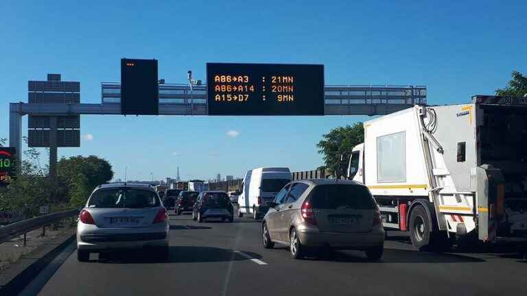 road real time traffic signs are out of order