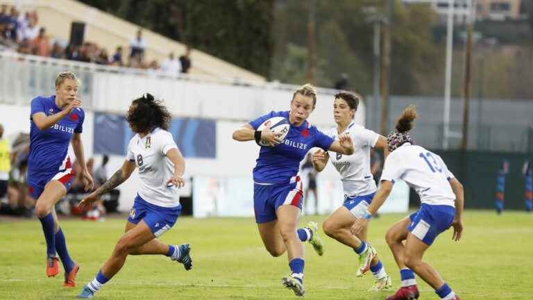 the summary of the victory of Les Bleues against Italy in a preparation match for the World Cup