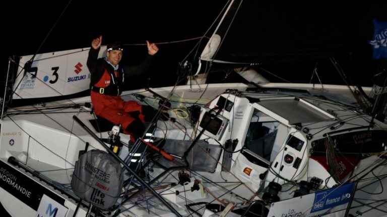 the victorious arrival of Guillaume Pirouelle in Royan in the second stage of the Solitaire du Figaro