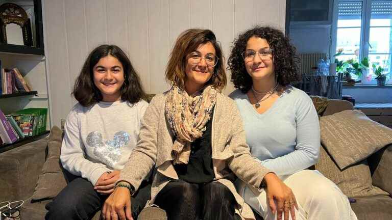 “we feel helpless”, testifies Mehrnoush Ghaznavi, Iranian living in Dijon