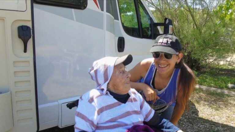 101-year-old grandmother traveled with her granddaughter in a motorhome