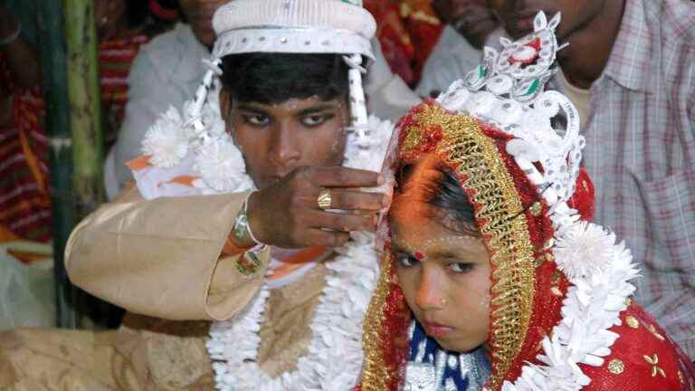 22 teenage girls married every minute in the world, warns the NGO World Vision