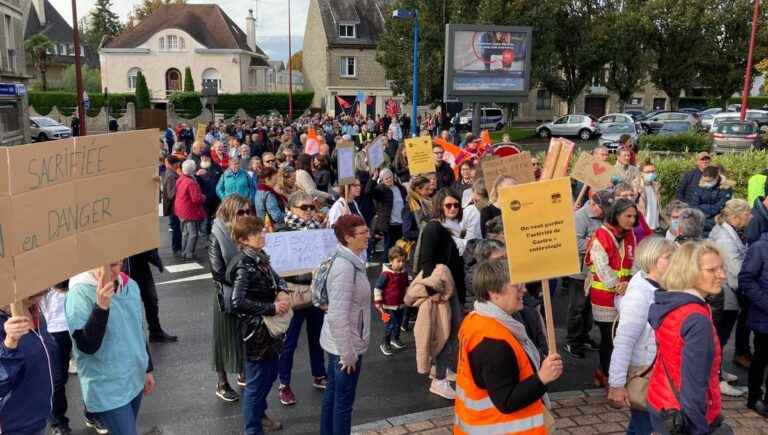 500 demonstrators worry about the lack of doctors at Fougères hospital