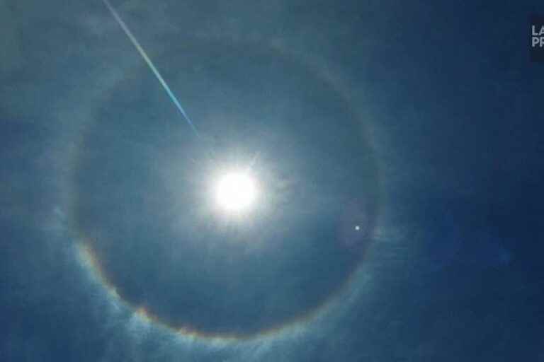 A rare solar halo appears in the skies of Bolivia