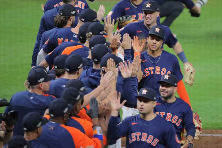 American Championship Series |  Astros widen series lead against Yankees