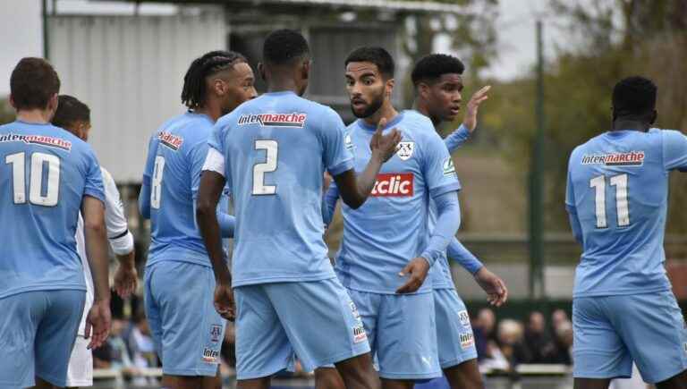 Amiens eliminates Chambly after penalty shootout