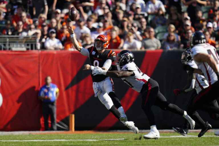 Bengals beat Falcons 35-17