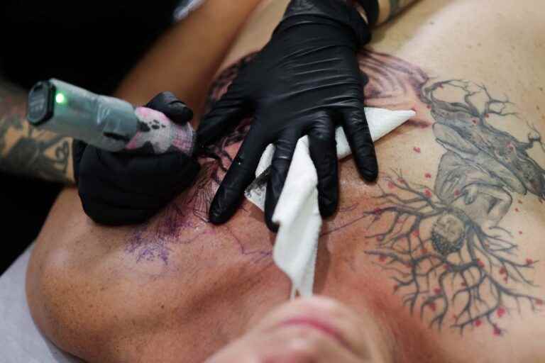 Breast cancer |  The tattoo to turn the page