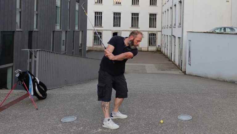 Breton Street Golf at the Top!  Live from Morlaix