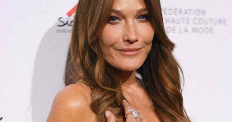 Carla Bruni divine at 54: she pulls out a white high-cut bikini for her “Indian summer” in Cap Nègre