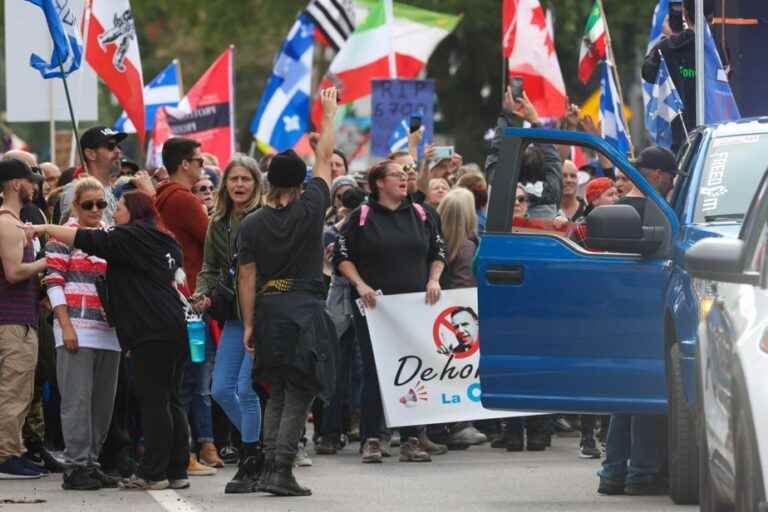 “Dehors la CAQ” takes place peacefully in L’Assomption