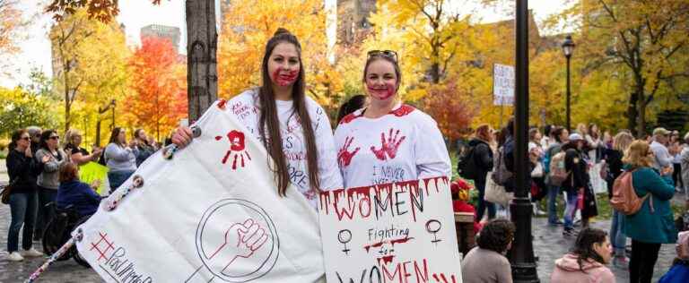 Demonstration against domestic violence: “Stop killing us, it has to stop!”