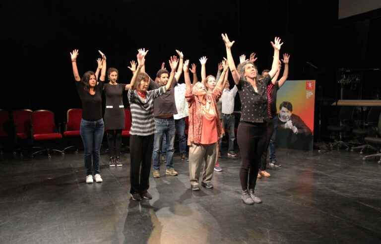 “Dialogue with Tremblay”: Theater to learn French, integrate and become Quebecers