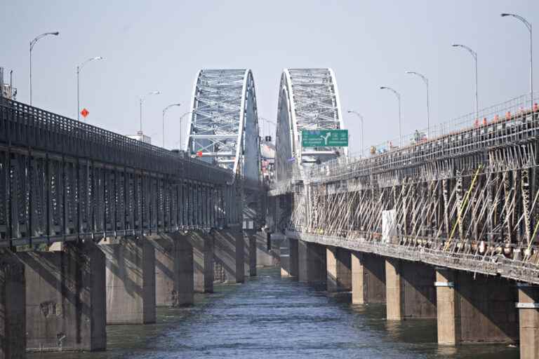 Difficult traffic this weekend |  The Honoré-Mercier Bridge adds to the puzzle