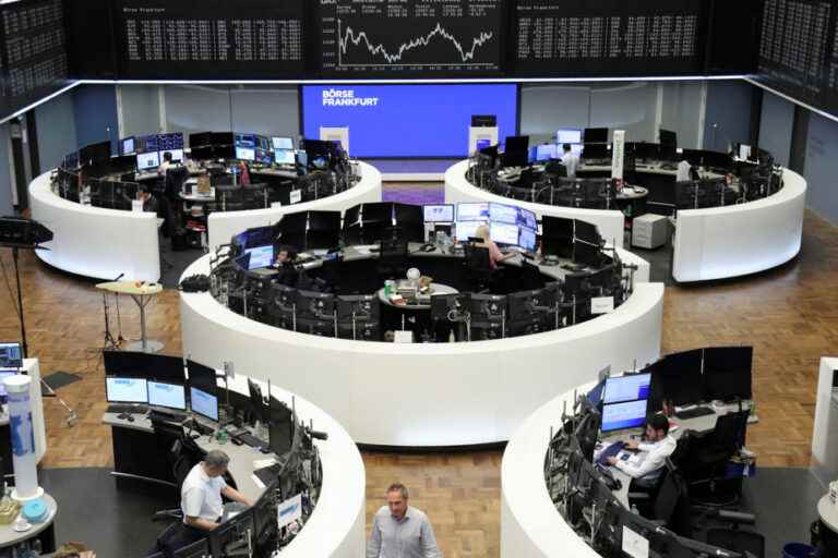 Disoriented global stock markets, new rise in rates