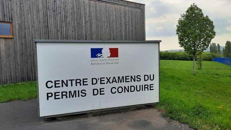 Driving license inspectors on strike this Monday throughout France