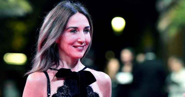 Elsa Zylberstein: Lace and bare shoulders, the actress shines with Samuel Le Bihan, again with her ex