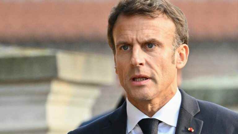 Emmanuel Macron defends the “completely legitimate” maintenance of his secretary general at the Elysée