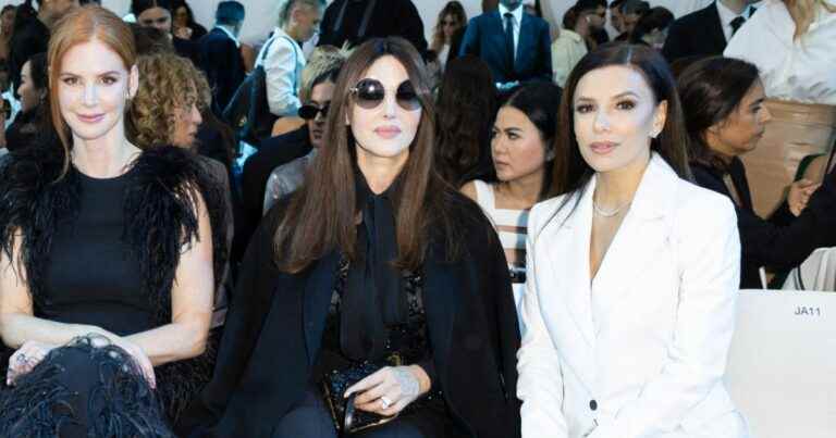 Eva Longoria hot in micro shorts, Monica Bellucci in a very dark look: the two hilarious stars at the Elie Saab fashion show