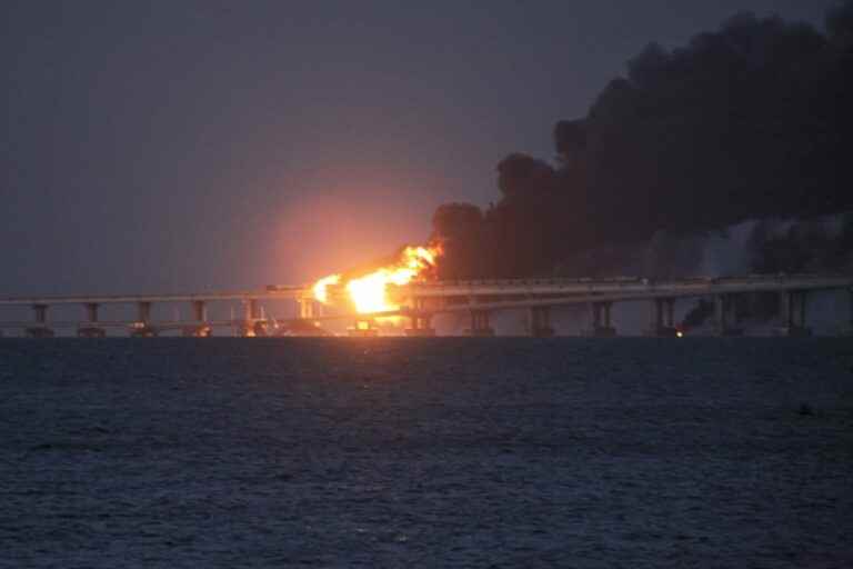 Explosion on the Crimean Bridge |  A symbolic attack