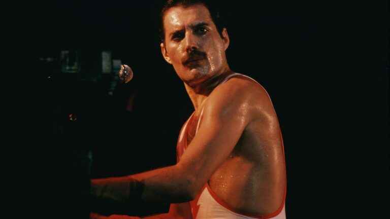 “Face It Alone”, an unreleased Queen song sung by Freddie Mercury, unveiled