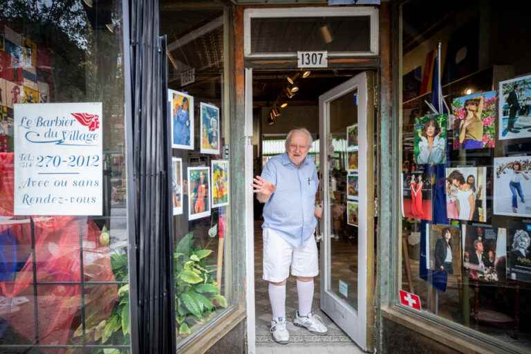 Faces of Montreal |  Yves, the village barber