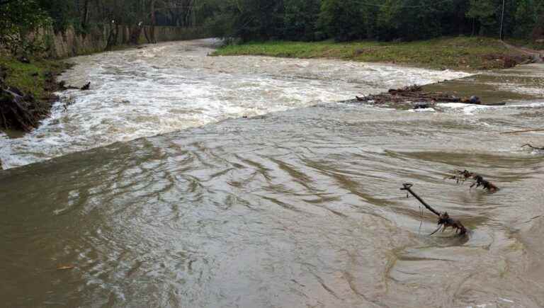 Fertilizer leak in the Thérain river after the tornado passed through the Oise