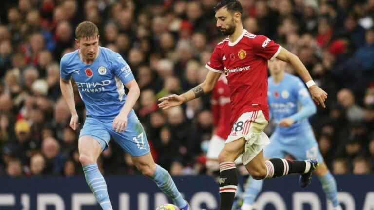 Foden gives City the lead from the start… Follow the derby