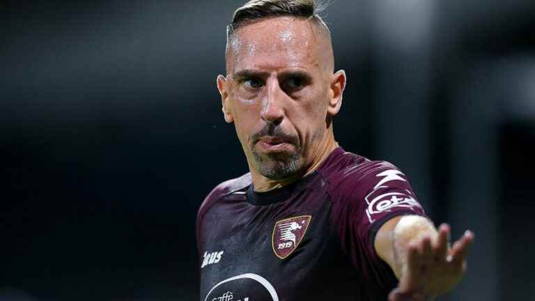 Former French international Franck Ribéry announces his retirement at 39