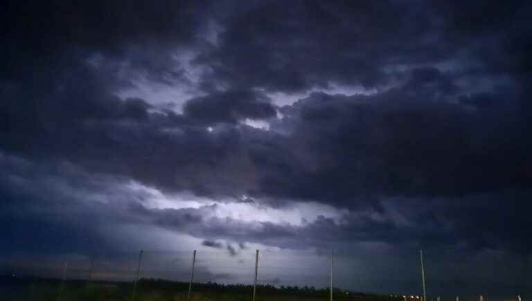 Gard and Lozère placed on yellow vigilance in the storms