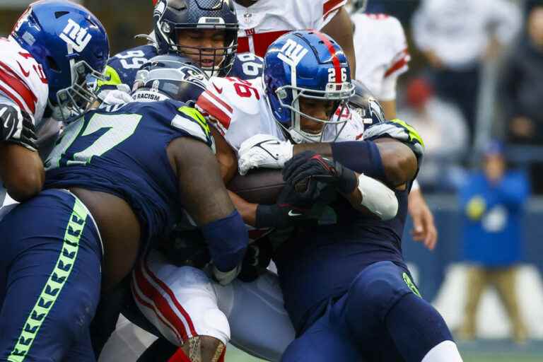 Giants 13 – Seahawks 27 |  Seahawks remain atop West Division