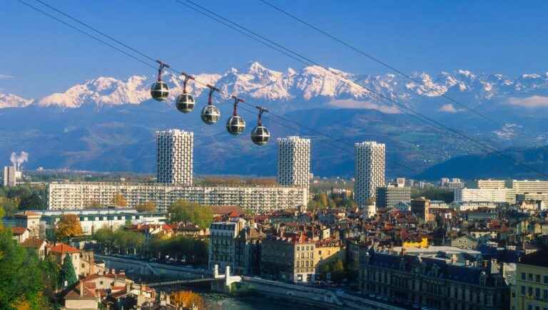 Grenoble in turn boycotts and will not broadcast the matches on the big screen