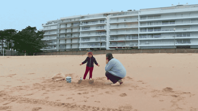 Holidays: All Saints Day spent on the beach in La Baule