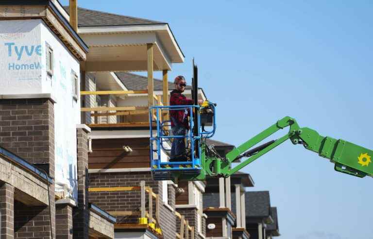 Housing starts down in Quebec