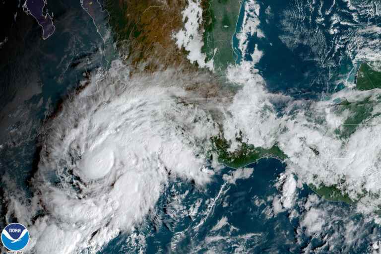 Hurricane Roslyn strengthens as it approaches the Pacific coast of Mexico