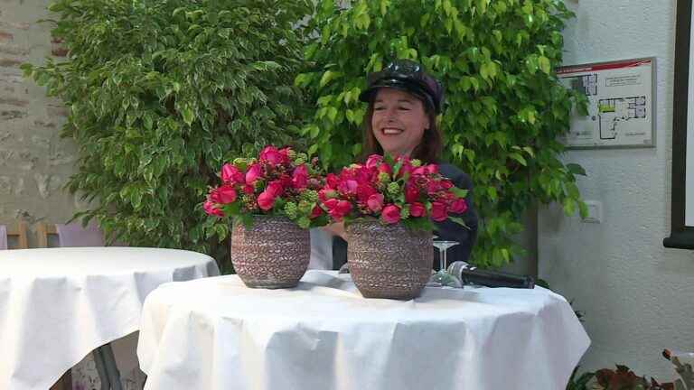 In Loiret, a rose named Laure Calamy bloomed at the Château de Saint-Jean-Le-Blanc