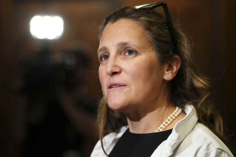 In the face of criticism from the CCP and the NDP |  Freeland defends the independence of the Bank of Canada