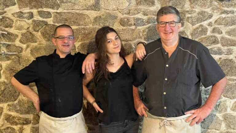 In the kitchen with Camille Rauline and Martial Maingonnat of the restaurant “Le chant du monde” in Aubusson