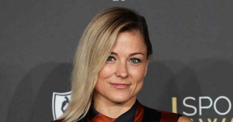 Laure Boulleau as a couple?  This little phrase that gives a big clue!