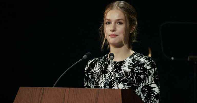 Leonor of Spain stylish in Michael Kors and Chanel: remarkable outing for the future queen!