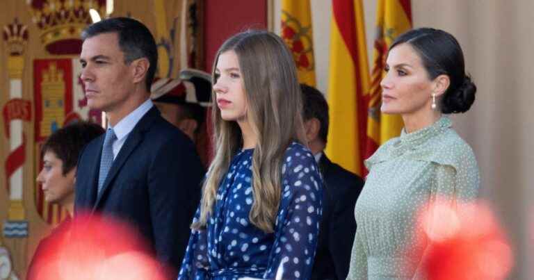 Letizia from Spain: Accomplice with her daughter Sofia for an important day, Leonor absent!