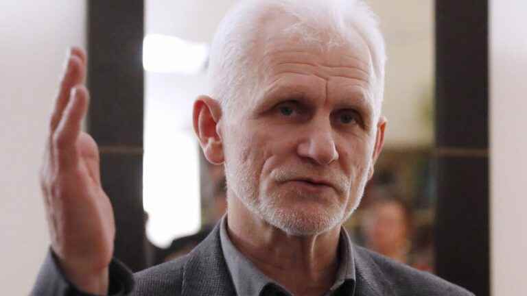 Like Nobel Peace Prize winner Ales Bialiatski, the Belarusian opposition is imprisoned or in exile