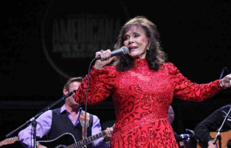 Loretta Lynn, American country music legend, has died