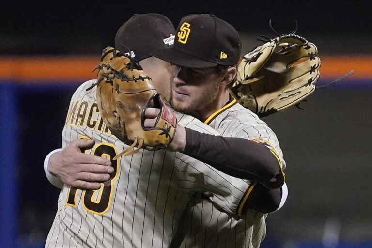 MLB |  Padres dominate Scherzer, thrash Mets 7-1