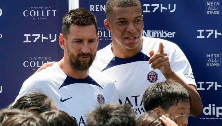 Mbappé, the highest paid footballer in the world, ahead of his teammate Lionel Messi