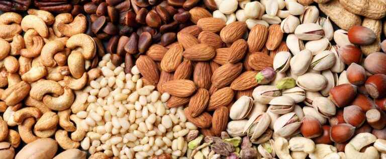 Mon Village Market: nuts, spices and dried fruits not to eat